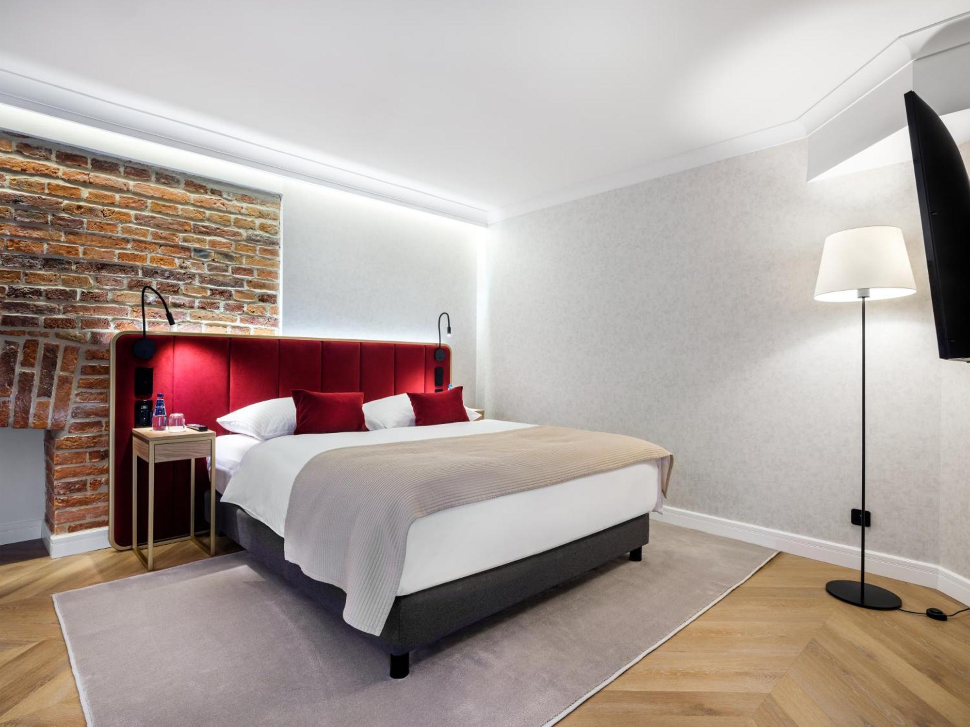 Golden Queen Deluxe Jacuzzi Apartments - Old Town Krakow Exterior photo